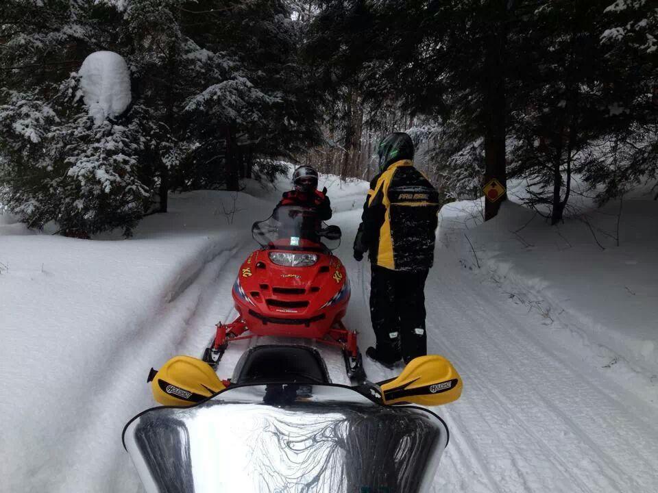 Little Hawk Resort & Marina Algonquin Highlands Εξωτερικό φωτογραφία