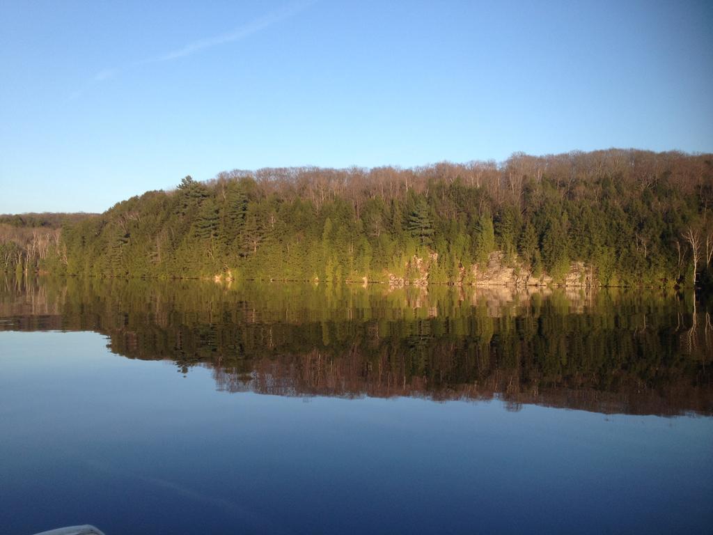 Little Hawk Resort & Marina Algonquin Highlands Εξωτερικό φωτογραφία