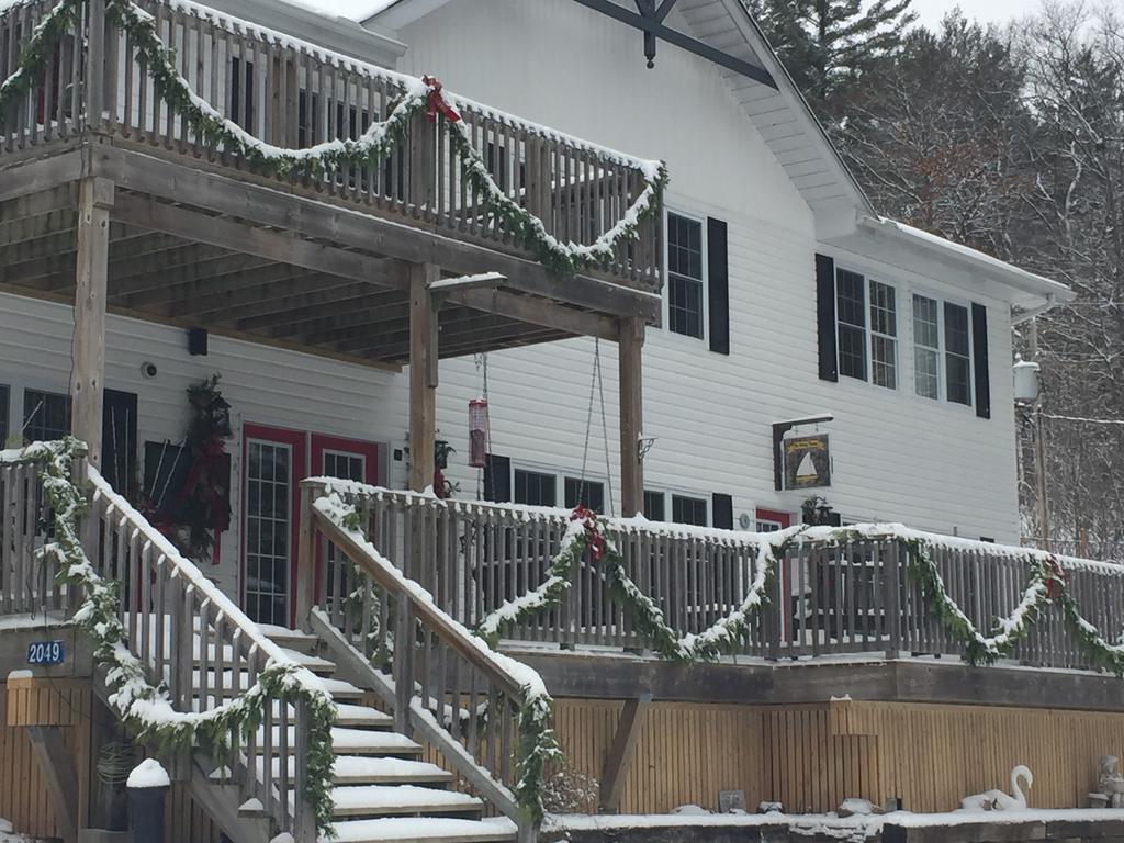 Little Hawk Resort & Marina Algonquin Highlands Εξωτερικό φωτογραφία