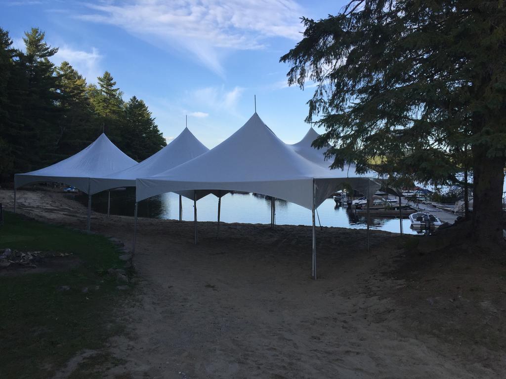 Little Hawk Resort & Marina Algonquin Highlands Εξωτερικό φωτογραφία