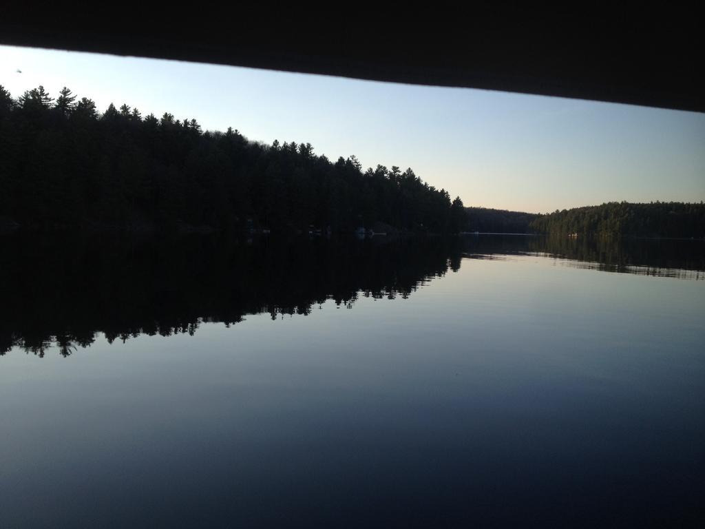 Little Hawk Resort & Marina Algonquin Highlands Εξωτερικό φωτογραφία