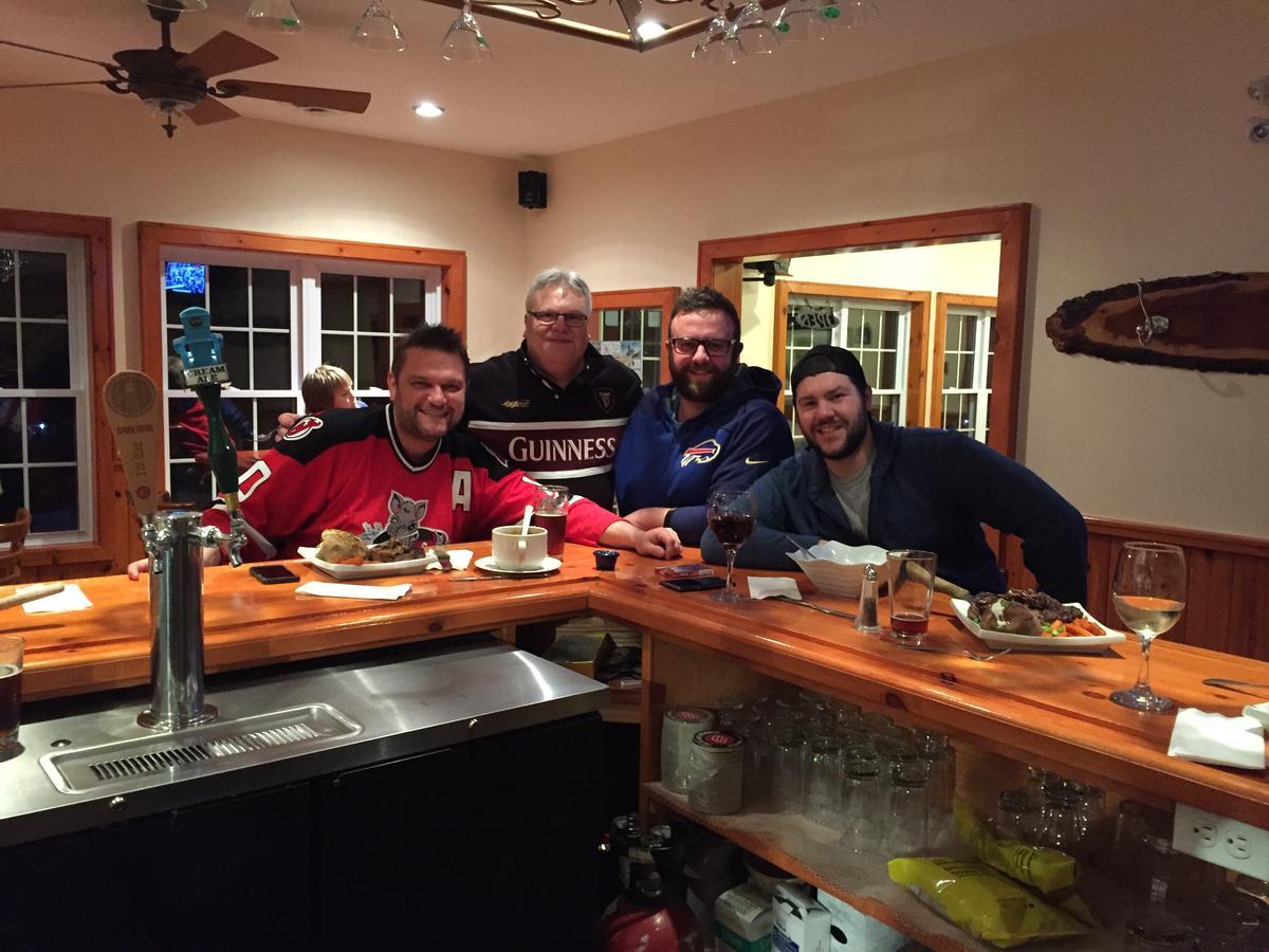 Little Hawk Resort & Marina Algonquin Highlands Εξωτερικό φωτογραφία