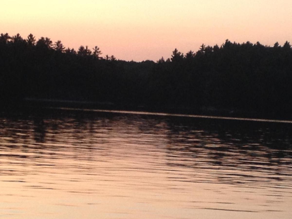Little Hawk Resort & Marina Algonquin Highlands Εξωτερικό φωτογραφία