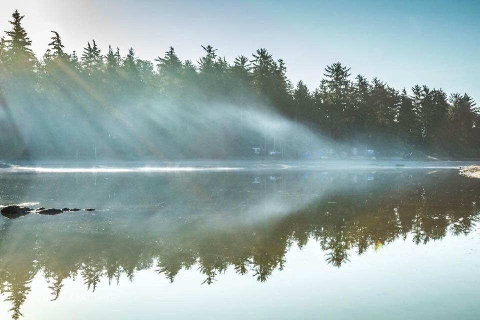Little Hawk Resort & Marina Algonquin Highlands Εξωτερικό φωτογραφία